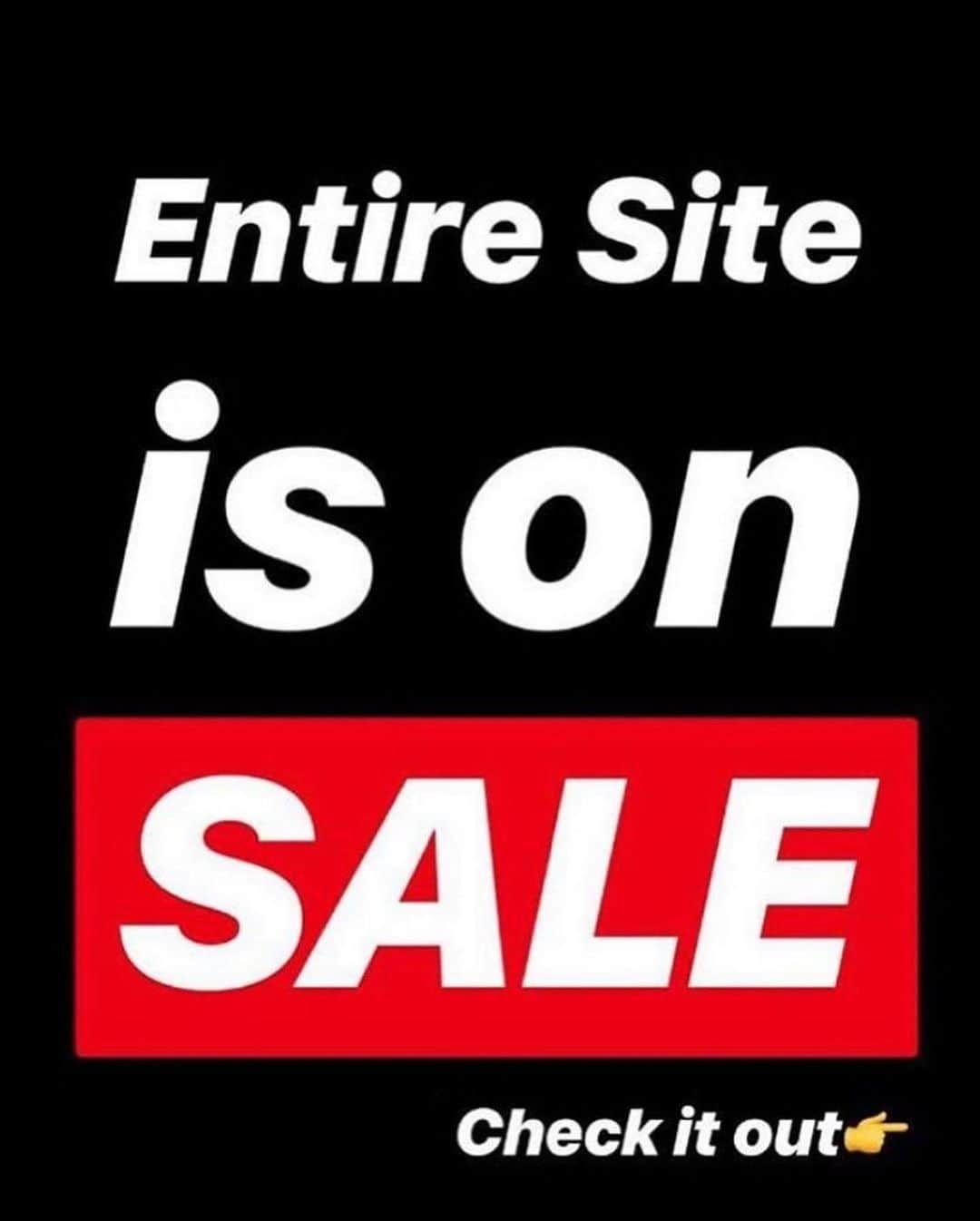 Ulissesworldさんのインスタグラム写真 - (UlissesworldInstagram)「WE ARE LIVE❗️Up to 80% OFF entire site is on sale! 🔥LINK IN BIO👆  Supplements included! 💪🏽 _ Free shipping to USA 🇺🇸 and Europe on orders above £99 WWW.UAPPARELWORLD.COM  _ #ulissesworld #uapparelworld #uapparelarmy #dedicationhasnolimitation #blackfriday #sale  #xmasgifts」11月28日 7時50分 - ulissesworld