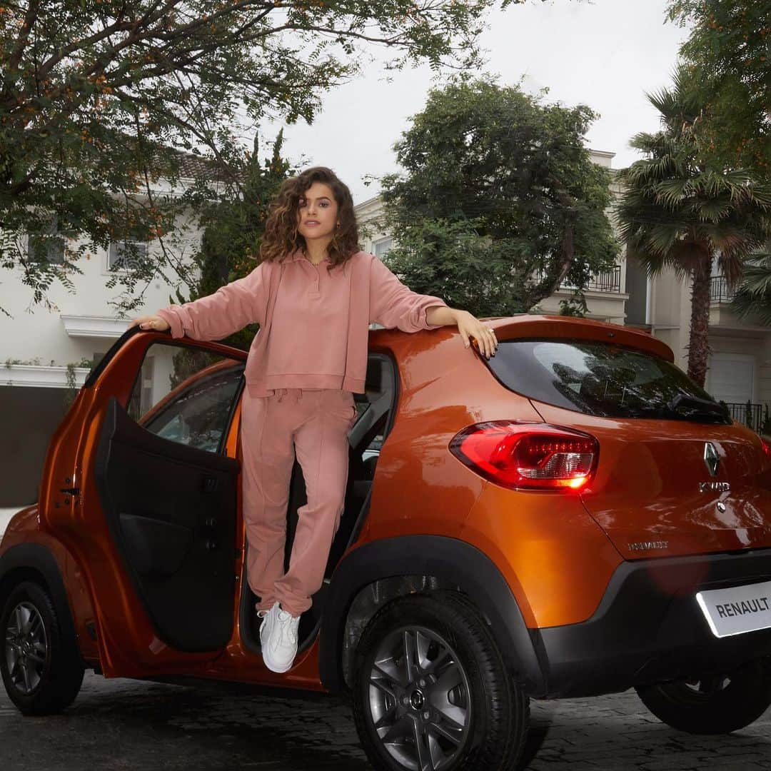 Maisa Silvaさんのインスタグラム写真 - (Maisa SilvaInstagram)「E aí, primos, já conferiram a #BlackWeek da @renaultbrasil ??? Gente, tá imperdível! Esse aí na foto é o #RenaultKWID, já falei dele diversas vezes aqui, ele foi eleito a melhor compra da categoria. Você pode colocar um na sua garagem, pagando apenas R$1.000 de entrada. Corre, porque é só até o dia 30/11. Não vai perder essa!」11月28日 8時05分 - maisa