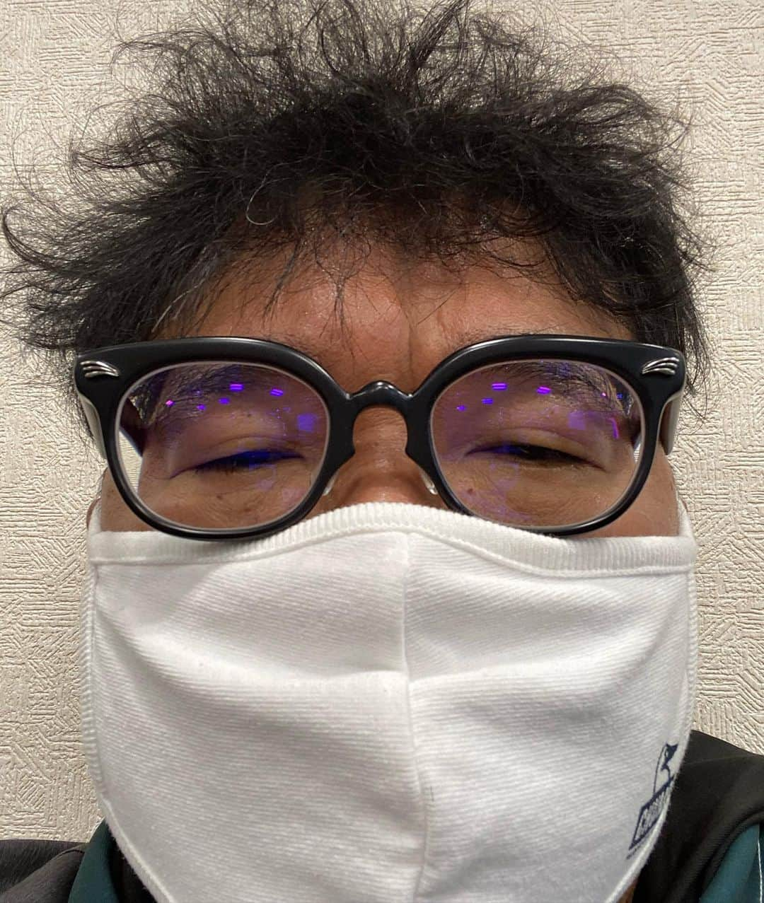 カンニング竹山さんのインスタグラム写真 - (カンニング竹山Instagram)「わたくし訳あって今日からこんなんで生きております。」11月28日 15時42分 - cunningtakeyama