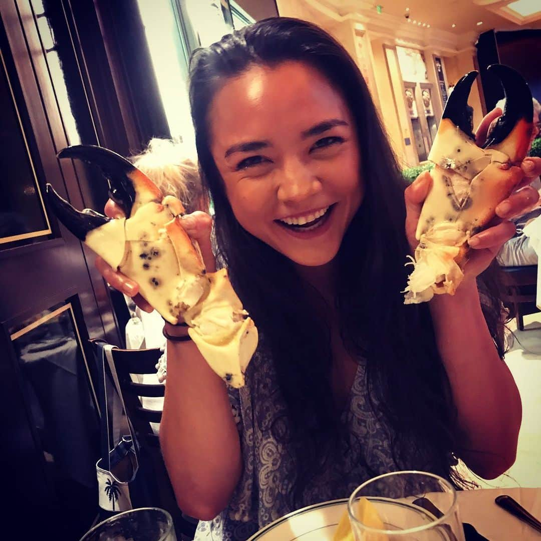 加賀美セイラさんのインスタグラム写真 - (加賀美セイラInstagram)「#crab #蟹 #🦀🦀🦀 #手デカ #tbt #Vegas #YUM #🤤🤤🤤 #今の季節なら上海蟹かな🦀　#LoveCrab🦀　#MissingThanksGiving🦃」11月28日 10時32分 - serakagami