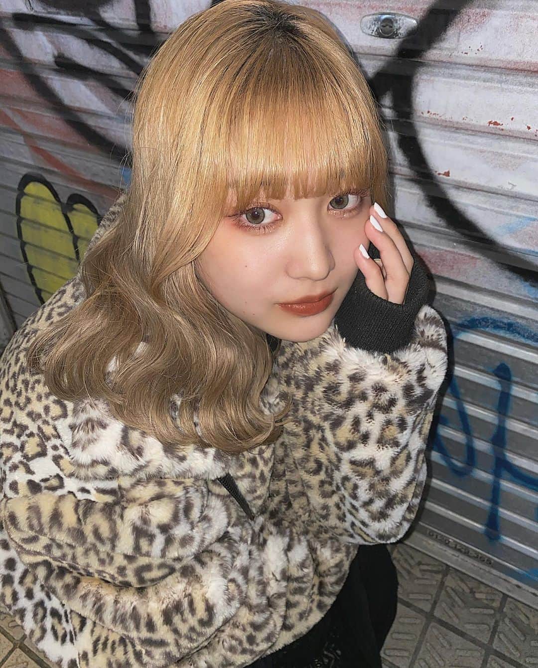 のインスタグラム：「✨早稲美学生作品✨ 22F ナカムラ シエ #作品撮り #ポートレート#ヘアメイク#ヘアアレンジ #メイク#カメラ#撮影#撮影会 #portrait #photoshoot #フォトコンテスト #photographer #hairarrange #makeup #写真撮ってる人と繋がりたい #美容専門学生#美容学生の日常#美容師になりたい#camera#カメラ好きな人と繋がりたい #写真好きな人と繋がりたい #美容師#美容学生#美容学校#一眼レフ#美容師さんと繋がりたい #美容好きな人と繋がりたい #早稲美#早稲田美容専門学校#美容で遊ぼう」
