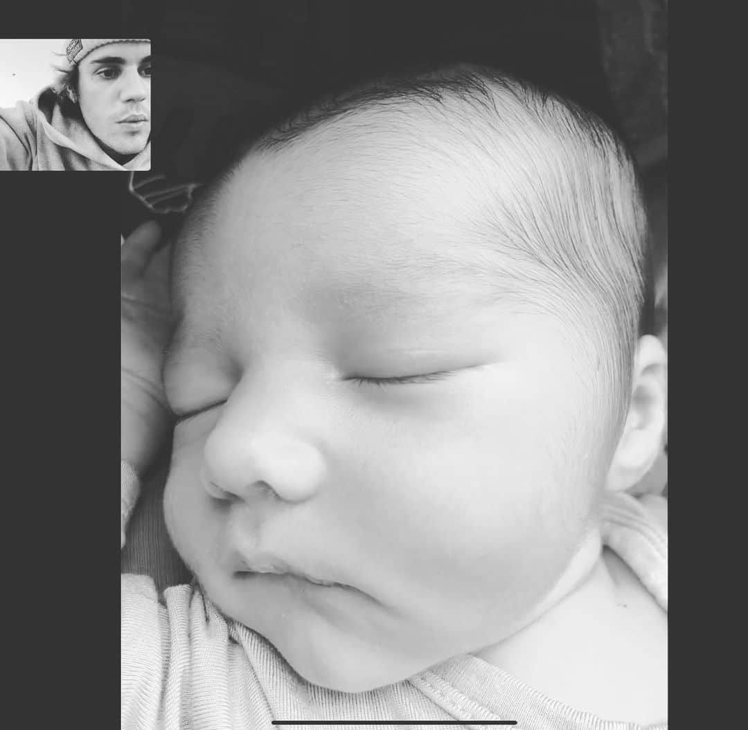 ジャスティン・ビーバーさんのインスタグラム写真 - (ジャスティン・ビーバーInstagram)「Me and my nephew .. love u little man.. congrats @keliamoniz and @joetermini」11月28日 10時51分 - justinbieber