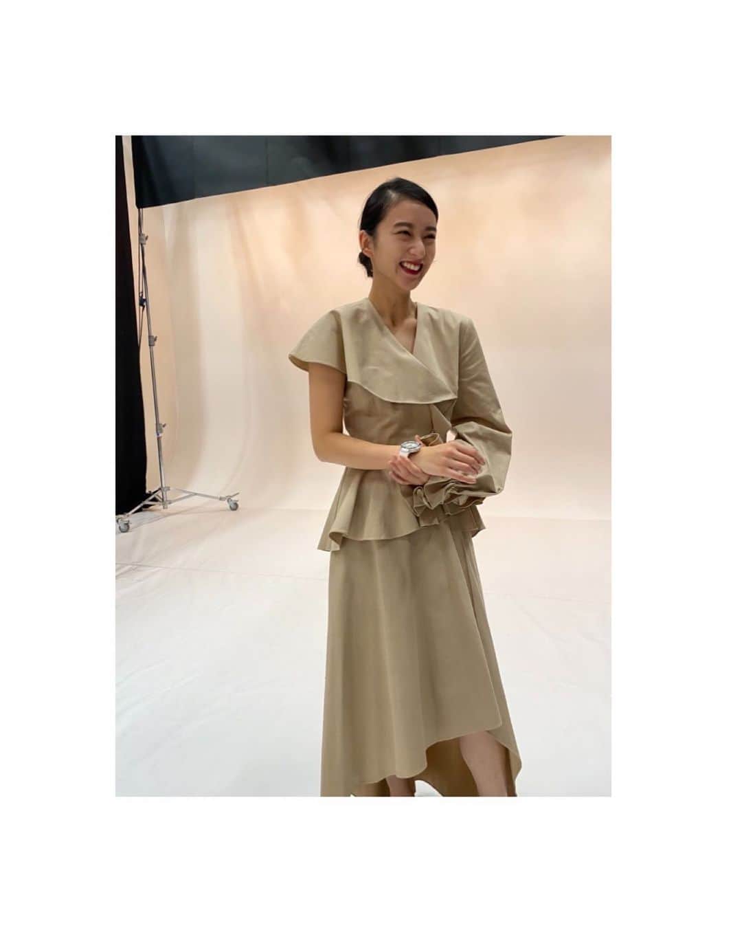 のインスタグラム：「楽しい撮影でした〜！  25ans 今日発売です📸」
