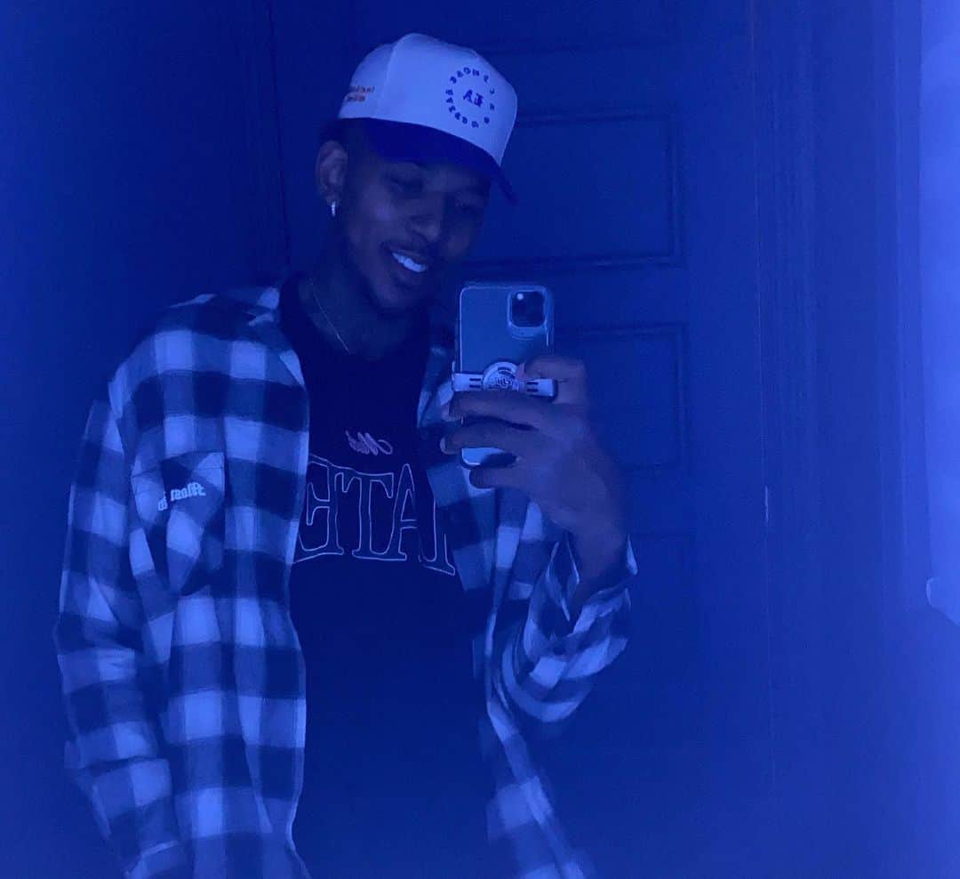 ニック・ヤングのインスタグラム：「MOSTHATED BLK FRIDAY DROP」