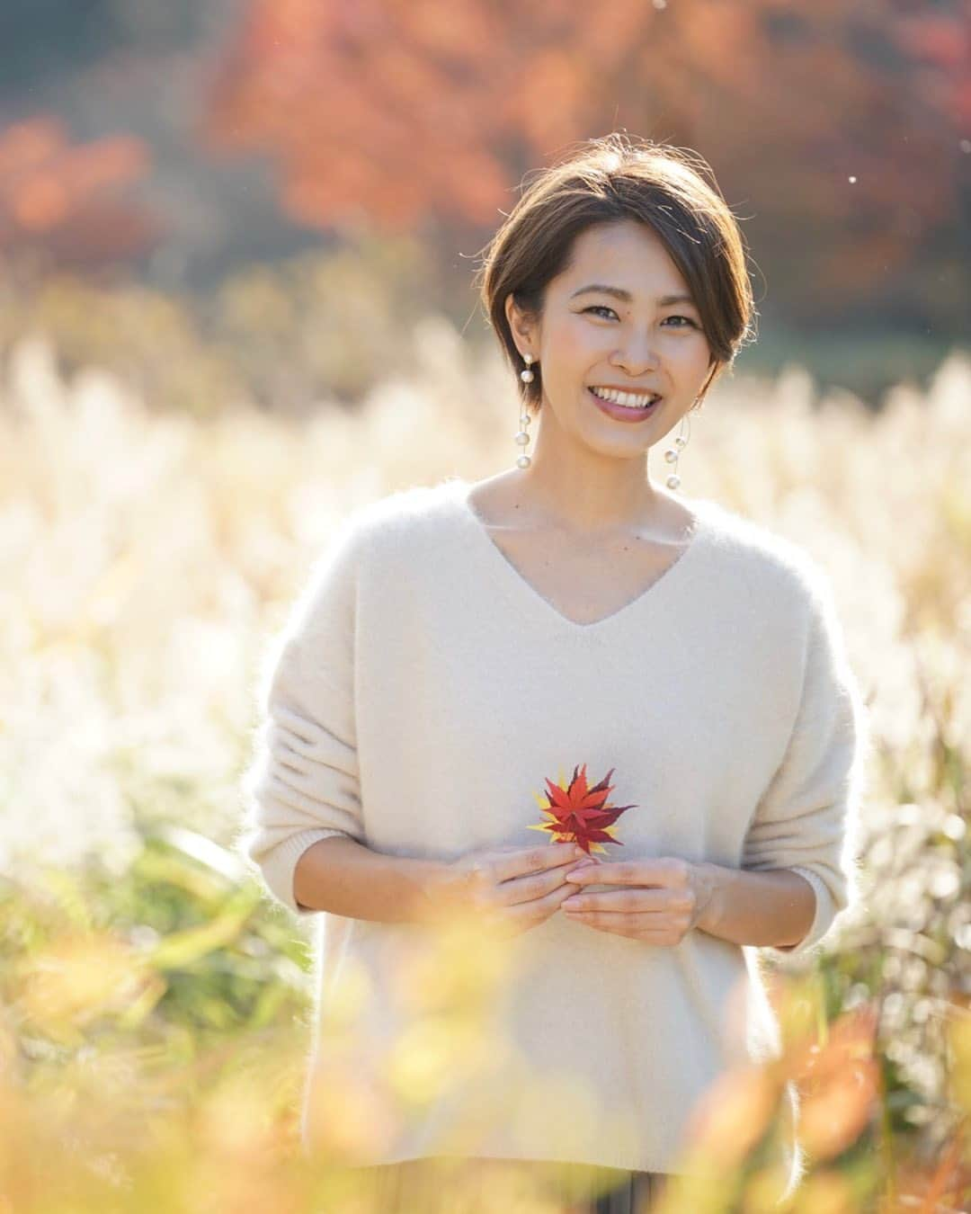 坂元美香さんのインスタグラム写真 - (坂元美香Instagram)「おはよー  ってもうお昼だけど🤭 昨晩21時に寝てしまったのに… 14時間も寝てしまったわ🙂  @photogragon  #笠間 #紅葉 #かさま美っ景」11月28日 11時41分 - mika_saka