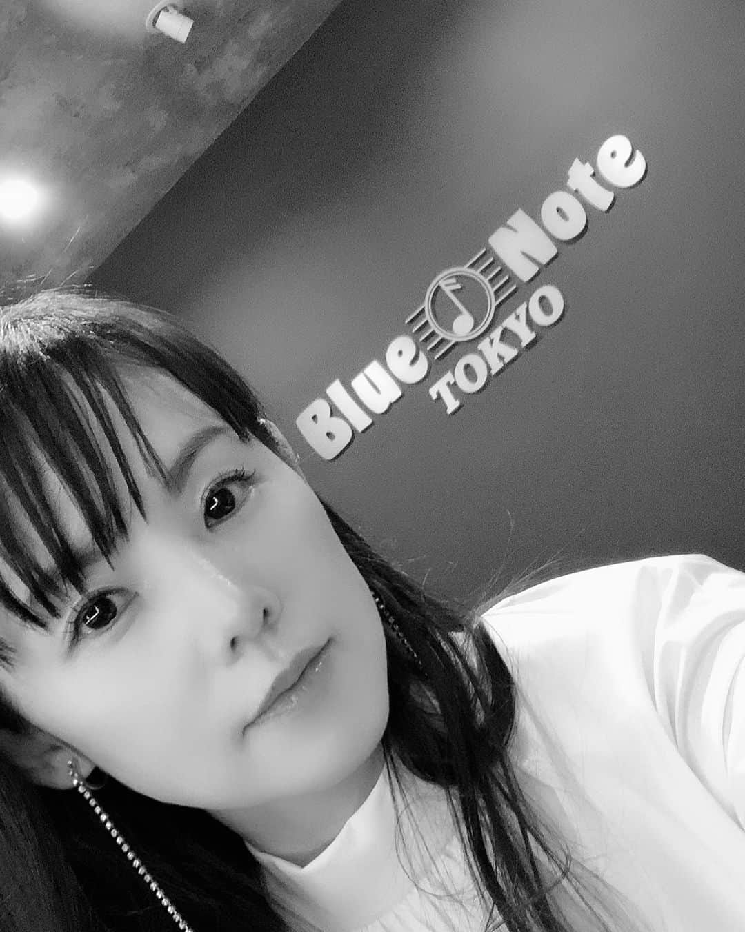 小西真奈美さんのインスタグラム写真 - (小西真奈美Instagram)「#Bluenote #tokyo #ライブ #配信中 #29日まで #小西真奈美」11月28日 12時12分 - manami.official