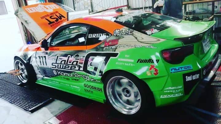 のインスタグラム：「お嬢様の体力測定🤣💕  #86 #toyota86  #サーキット　#レースクイーン」