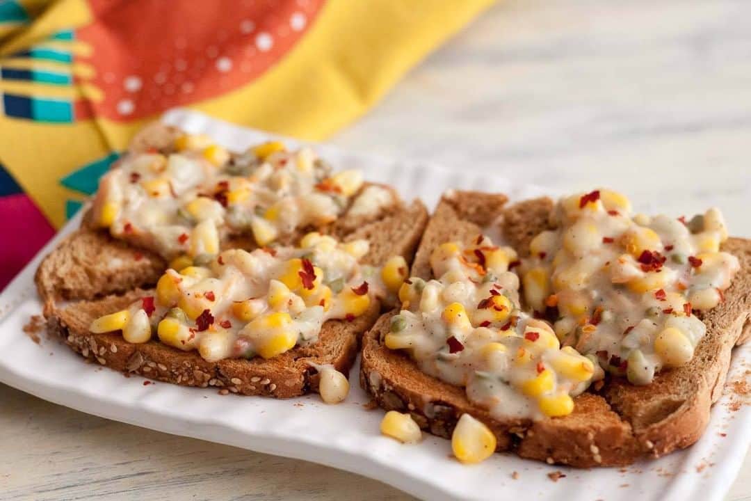 Archana's Kitchenさんのインスタグラム写真 - (Archana's KitchenInstagram)「Give this delicious and healthy Corn Toast Recipe With Moong Sprouts & Vegetables a try. Serve the Corn Toast as a weekend breakfast with a hot glass of coffee. Get the recipe from the smart.bio link in my profile @archanaskitchen . . . . . #recipes #easyrecipes #breakfast #Indianbreakfast #archanaskitchen #healthylifestyle #eating #highprotein #breakfastclub #cheesetoast #cheesechilli #Cheesechillitoast #homemadefood #eatfit #cooking #food #healthyrecipes #foodphotography #recipeoftheday #comfortfood #deliciousfood #delicious #instayum #food」11月28日 12時30分 - archanaskitchen