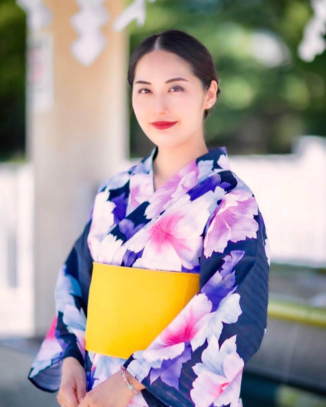 上田真実のインスタグラム：「* * * * お久しぶりです♬ * 季節はずれの浴衣アーカイブ👘·˖✶ * * * * #浴衣ポートレート #ポートレート #浴衣 #撮影会 #ポートレート撮影 #ポートレートしま専科 #浴衣女子 #被写体 #カメラ好きな人と繋がりたい #広島観光 #portrait #camera #picture #yukata  #hiroshima」