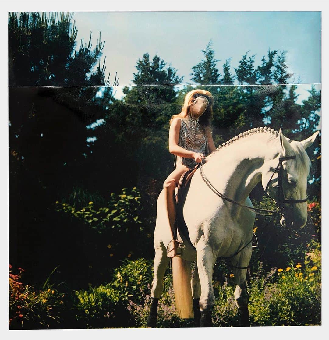 スティーヴン・クラインさんのインスタグラム写真 - (スティーヴン・クラインInstagram)「Aimee Mullins on Typhoon, 2002 Aimee Mullins on Typhoon, Bridgehampton, 17 July 2002 Unique composite of 2 color polaroid 4x5 prints Image: 5 x 5 inches Frame: 20 1/4 x 18 inches Signed in ink on the verso   #polaroid  #Shotbyklein #Mcqueen」11月28日 12時48分 - stevenkleinstudio