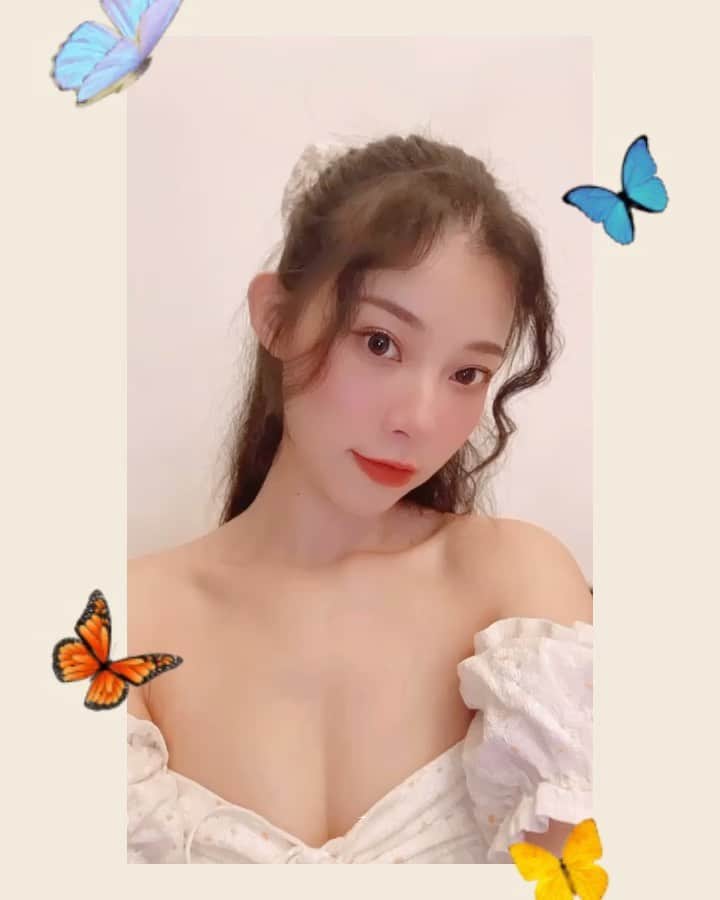 張香香のインスタグラム：「🌼🦋」
