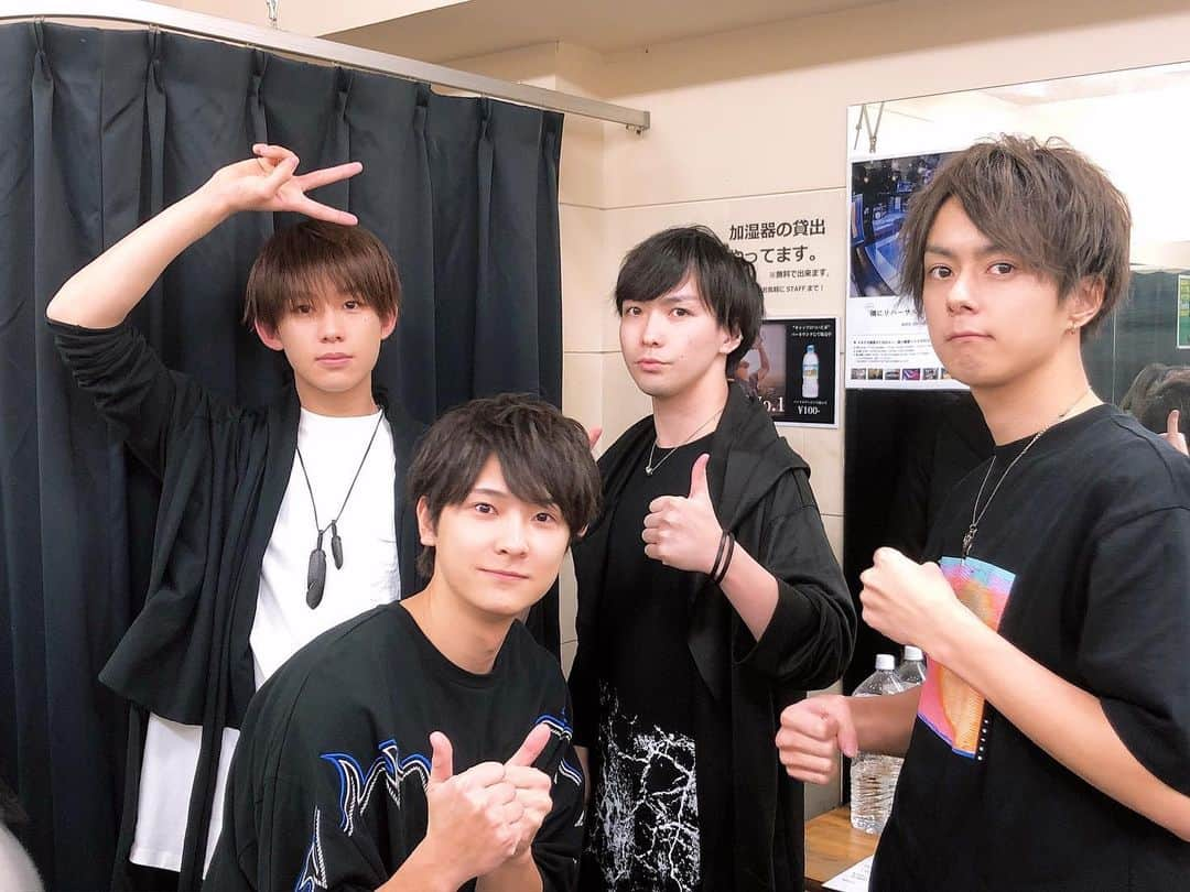 Qyoto【公式】のインスタグラム：「2020.11.25(wed) 梅田Zeela ・ 梅田Zeela7周年記念ライブ。 ありがとうございました！ ・ 次回は、12/16(水)京都GROWLYにてライブを行います！ こちらも配信がありますので是非ご覧ください！！ ・ #Qyoto #band #ライブ配信 #梅田Zeela」