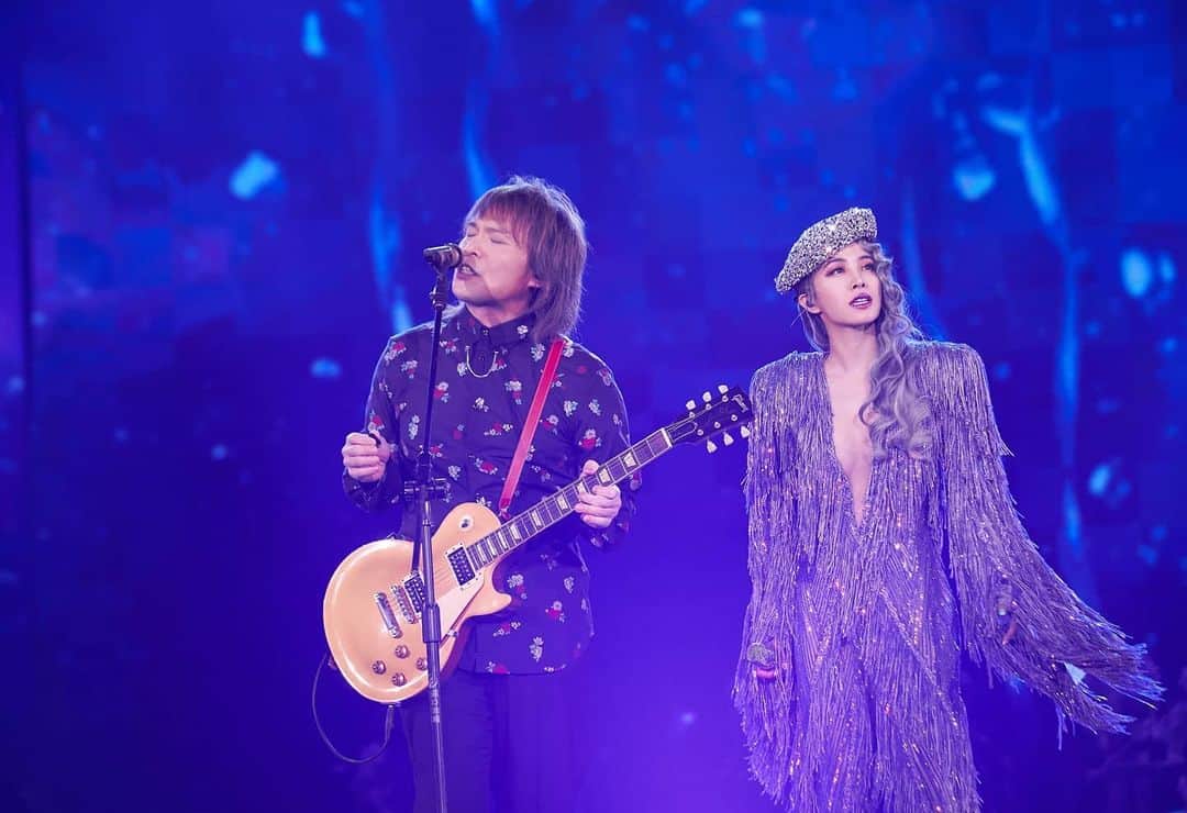 ジョリン・ツァイのインスタグラム：「謝謝帥帥帥帥帥到天邊的伍佰老師來一起last dance和倒帶🥰🥰🥰 #uglybeautytour高雄  #uglybeautytour  #倒帶 #伍佰」