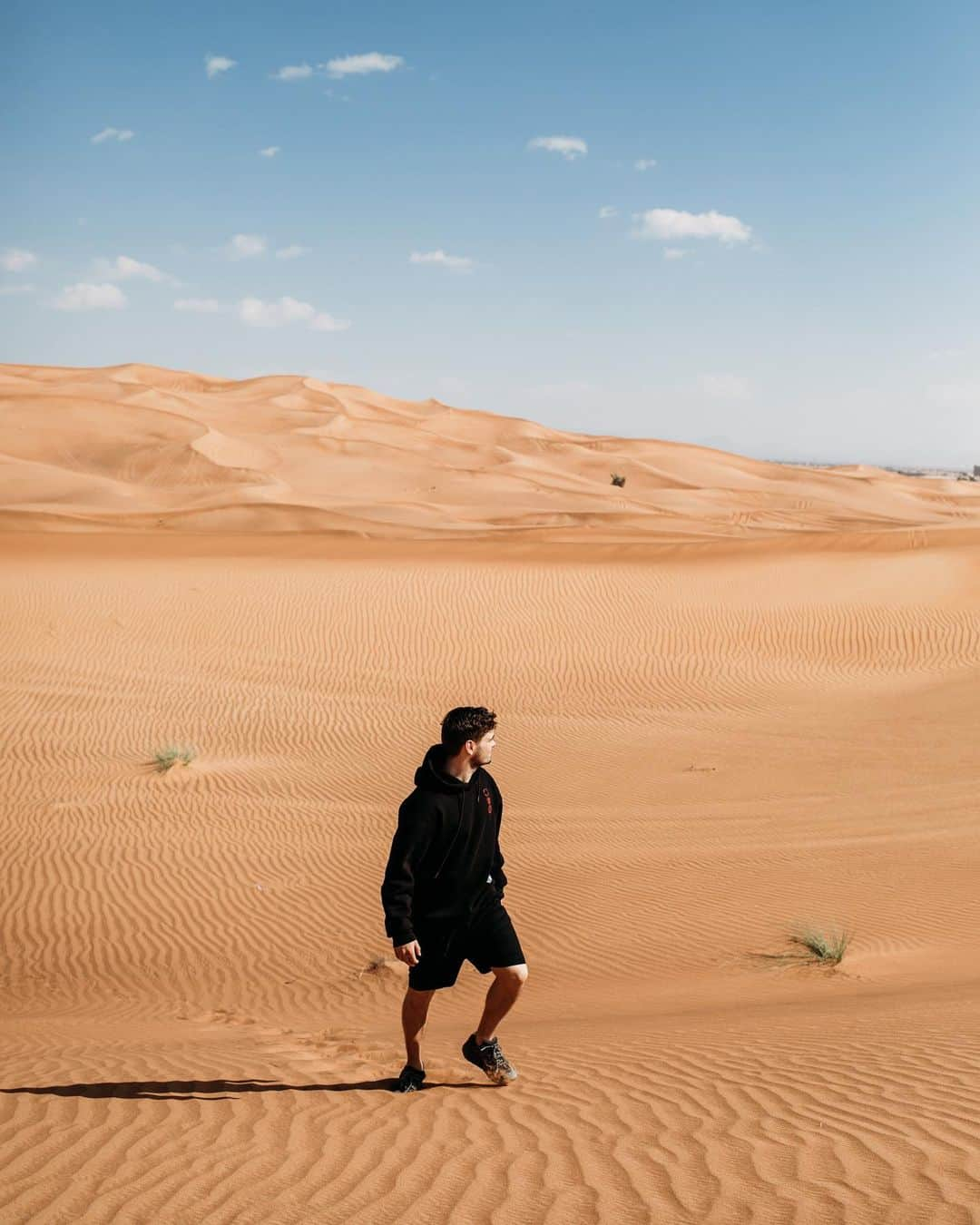 マーティン・ギャリックスさんのインスタグラム写真 - (マーティン・ギャリックスInstagram)「Day in the desert w/ @josephklibansky & @creationsofla」11月28日 23時44分 - martingarrix