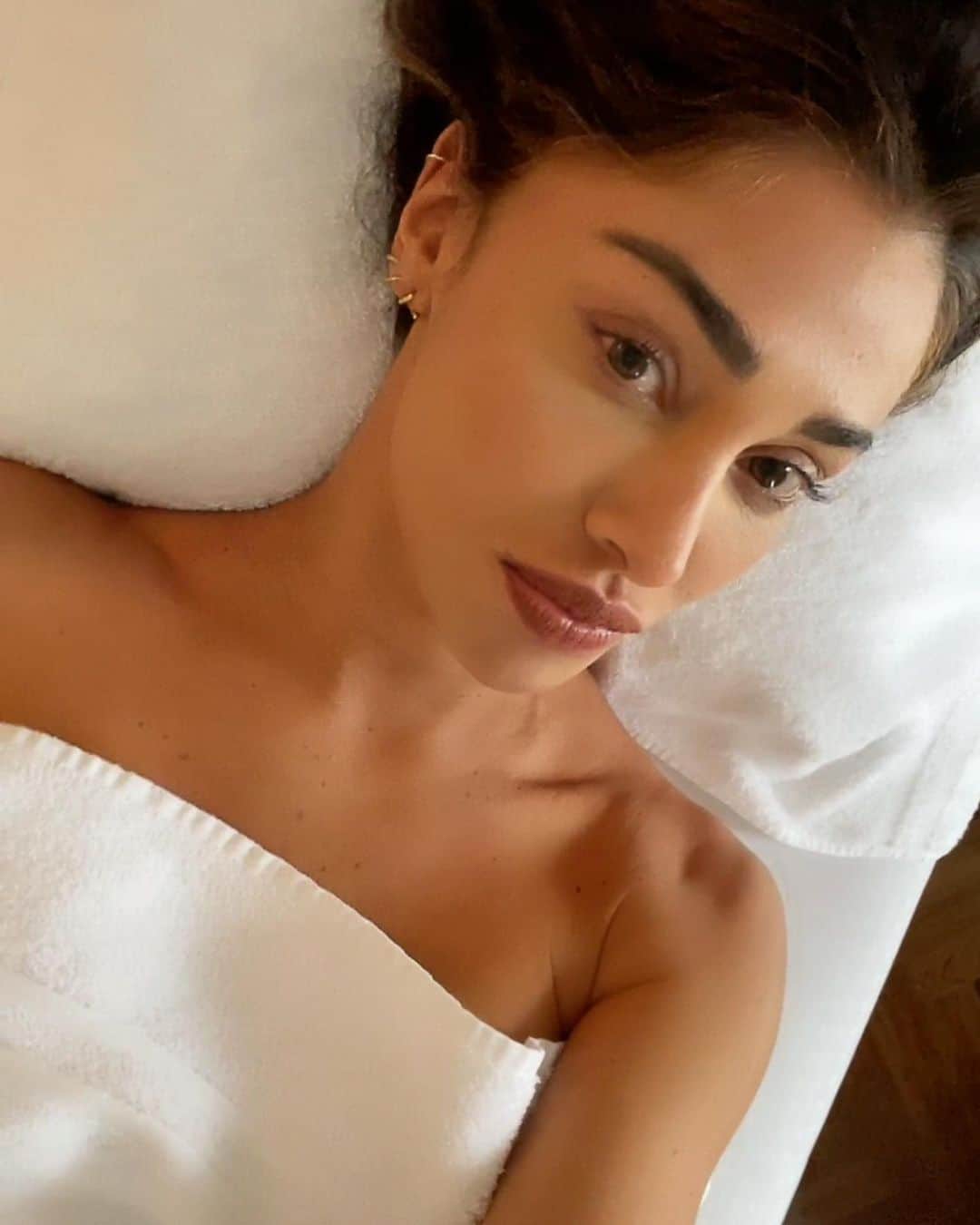 ベレン・ロドリゲスのインスタグラム：「Relax prima della tempesta 🥶 @tusiquevales_it #paura」