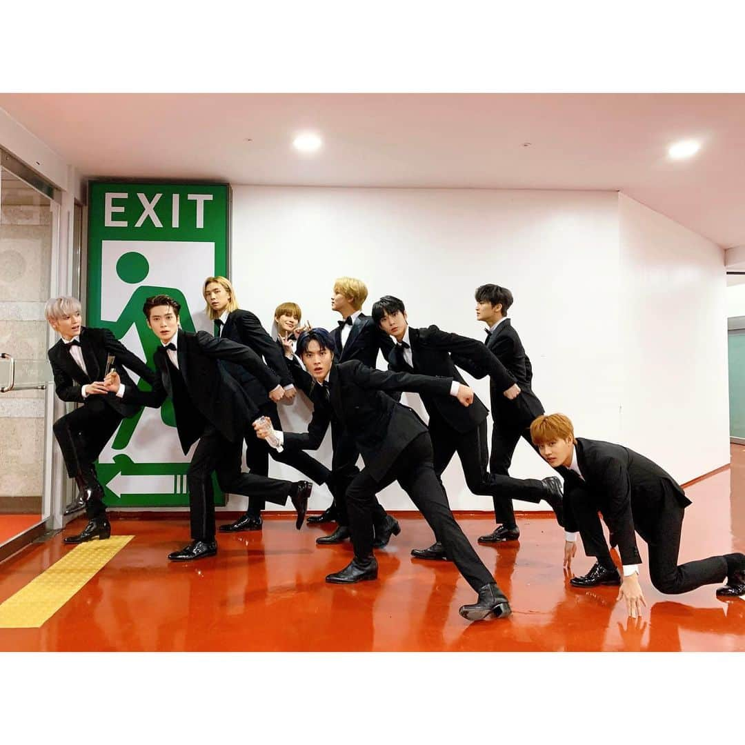 NCT 127さんのインスタグラム写真 - (NCT 127Instagram)「🏆🏆🏆🏆🏆🏆🏆🏆🏆 🏃‍♂️🏃‍♂️🏃‍♂️🏃‍♂️🏃‍♂️🏃‍♂️🏃‍♂️🏃‍♂️🏃‍♂️  #NCT #NCT127 #2020AAA」11月29日 0時21分 - nct127