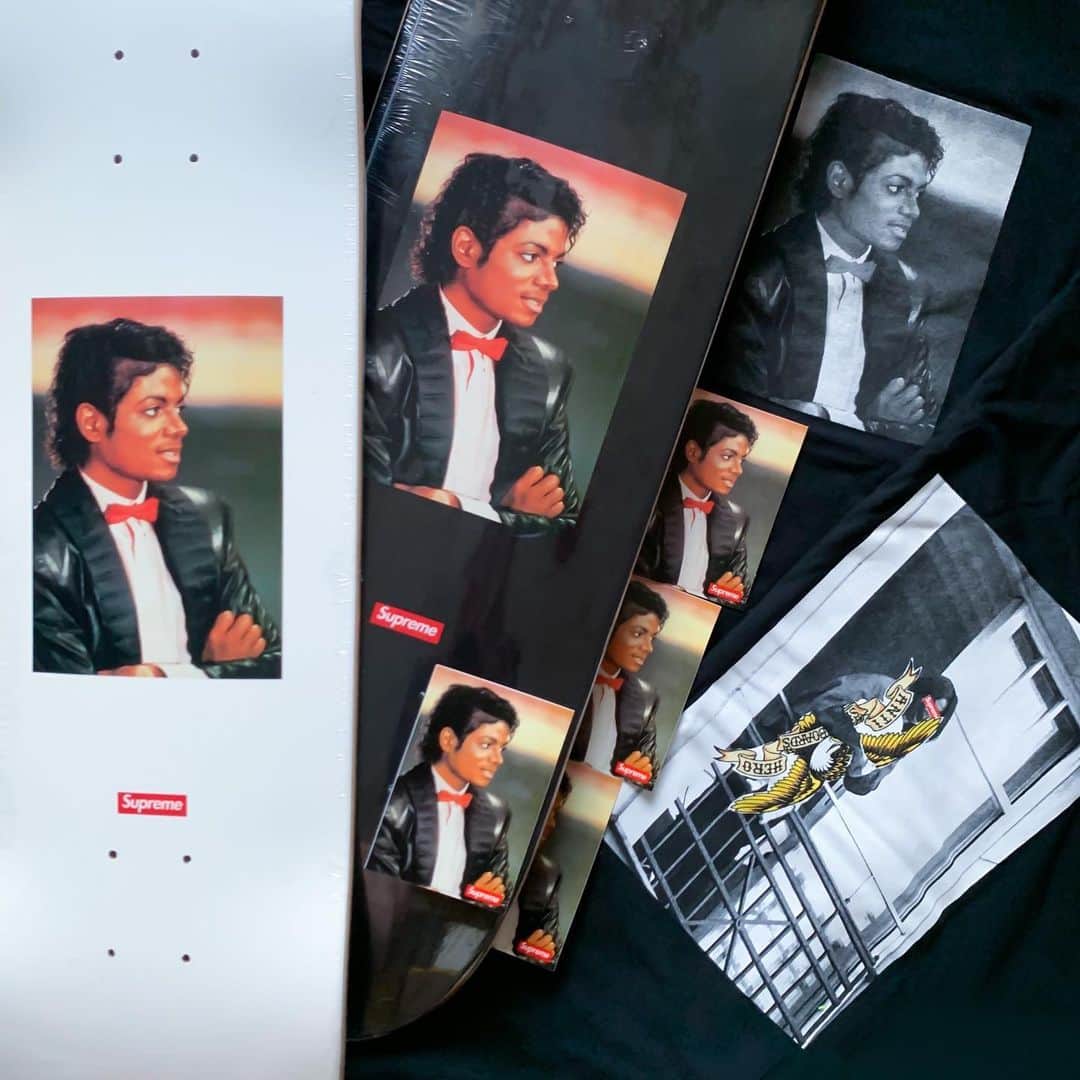Supreme Mihoのインスタグラム：「🥇🥇🥇 ✩ "KING of POP" ✩ Supreme MJ🥺❤️ ✩ @supreme_leaks_news @supreme__hustle @dropsbyjay @supcommunity @strictlypreme @mrbld @suptalk  #supreme #michaeljackson #antihero  #mj #supremenewyork #supremenyc #supremejapan #supremegirl #supremeheat #supremeteam #suprememichaeljackson #hypeaf #hypefeet #streetfashion #streetstyle #streetwear #streetgirl #supremegirl #suprememj #シュプリーム #ストリートファッション #ストリート #マイケルジャクソン #supremeantihero」