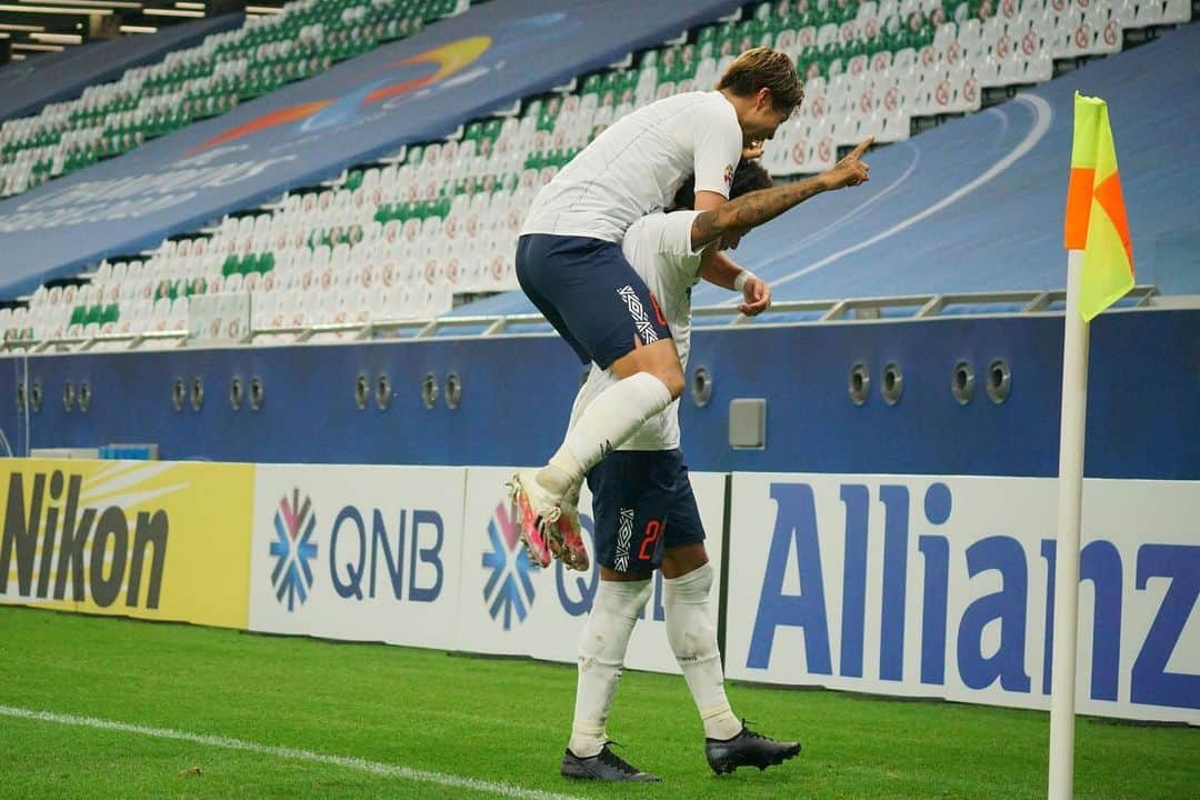 小川諒也のインスタグラム：「VS上海申花　win ディエゴの為にも勝ち続ける。 #fctokyo #acl #小川諒也」