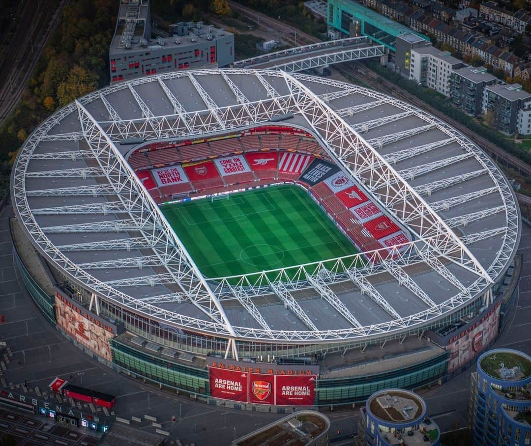 アーセナルFCさんのインスタグラム写真 - (アーセナルFCInstagram)「🔜 Back home 🏠  #ARSWOL #AFC #Arsenal #PremierLeague #COYG #London #EmiratesStadium⁠ ⁠ 📸: @jasonhawkes⁠」11月28日 17時40分 - arsenal