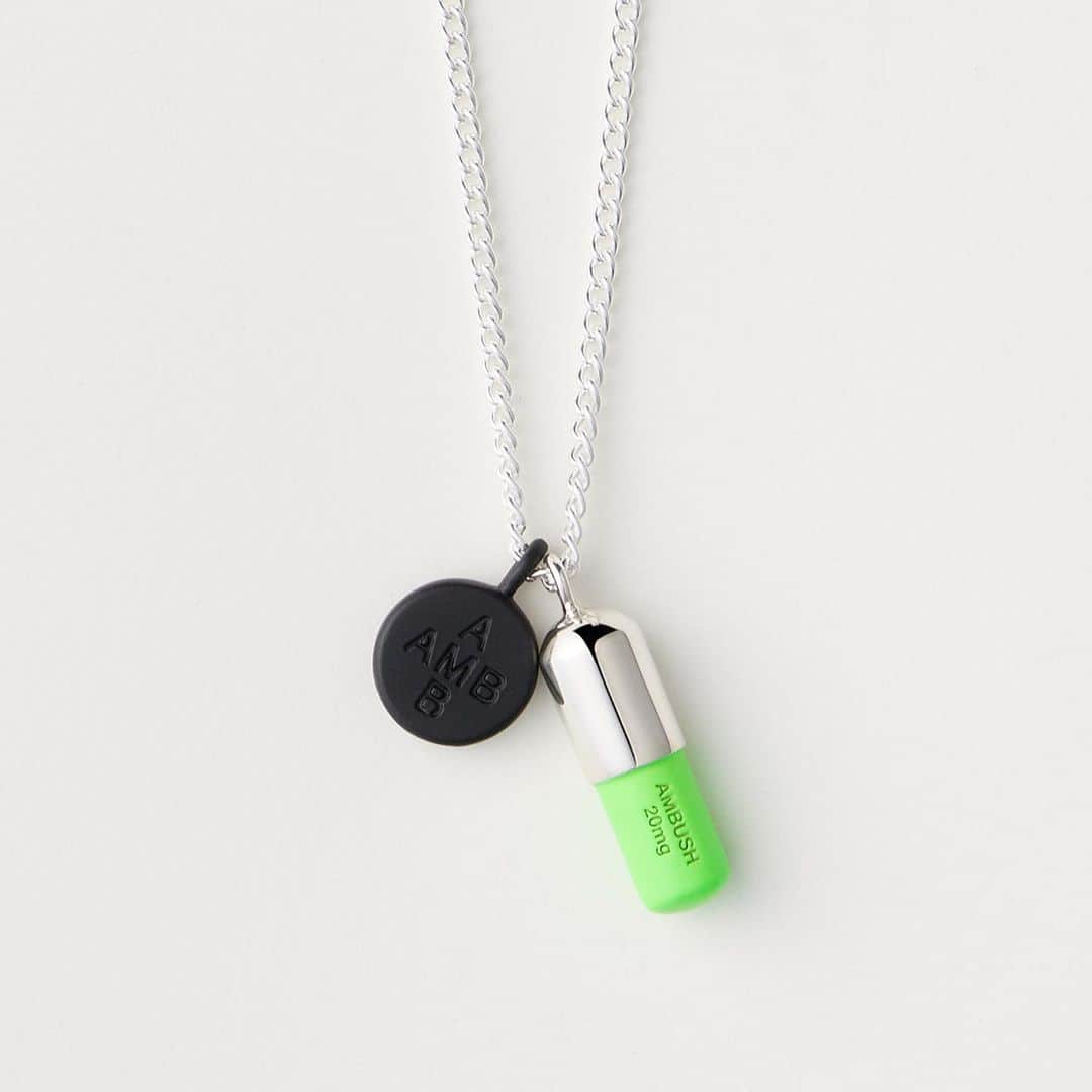 VERBALのインスタグラム：「Available at DSM Worldwide💊  #ambush #DSM  #FLUROREBELLION #doverstreetmarket #pillcharmnecklace  #lightercasenecklace」