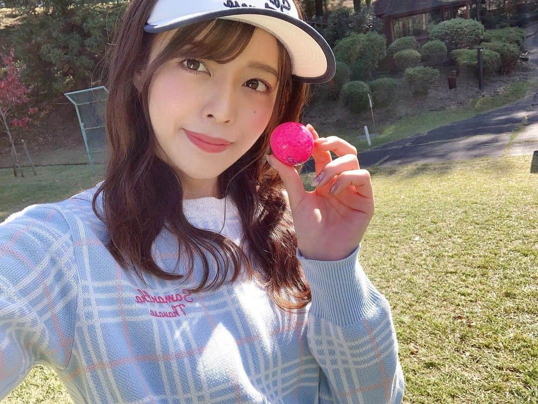 石倉侑芽さんのインスタグラム写真 - (石倉侑芽Instagram)「⛳️  ゴルフでもしてリフレッシュしたいねぇ👀💗 泊まりで温泉とか入ったりして 旅行先でもゴルフしちゃえるくらいになるのが 目標ですっ⸜( ･ᴗ･ )⸝💗  #ゴルフ#ゴルフ女子#ゴルフコーデ #ゆめちんゴルフ#ゴルフウェア#サマンサゴルフ」11月28日 18時35分 - yume8115