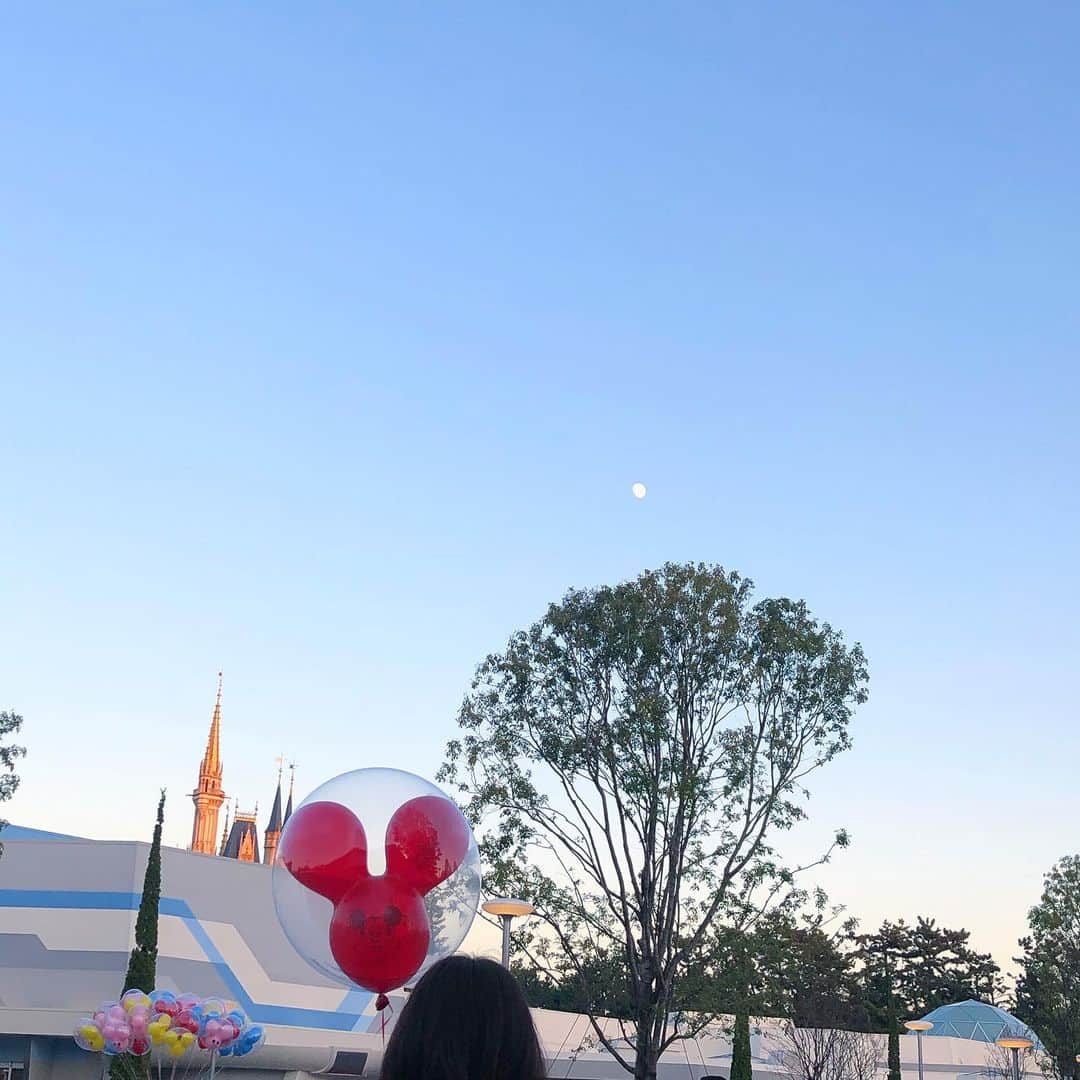 てぃーみきのインスタグラム：「最近急に寒くなってきたね🍃🌀 みんな体調には気をつけてねっ！、」