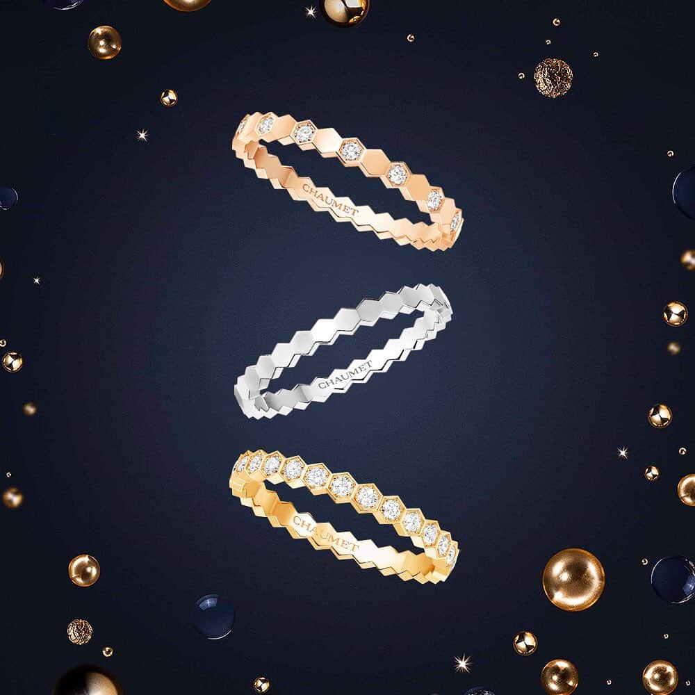 Chaumetさんのインスタグラム写真 - (ChaumetInstagram)「Get into the festive spirit of the holiday season with the Maison’s 12 precious symbols: the Chaumet wheat, symbol of prosperity. Wheat is one of the oldest and most recurring themes in Chaumet creations. A symbol of eternal renewal, it appears on the hallmark of Marie-Étienne Nitot, founder of the Maison, as well as the tiaras of our muse Empress Joséphine. This symbol of prosperity and abundance is revisited today in the Jardins creations. From the precious hydrangea flowers set on our Hortensia Eden watches to Bee My Love’s graphic honeycombs and L’Épi de blé de Chaumet’s luminous and virtuoso reinterpretation of the wheat, this symbol is inspiring Chaumet a vibrant and abundant nature. #Chaumet #ChaumetSeason #ChaumetSymbols #ChaumetWishlist」11月28日 18時34分 - chaumetofficial