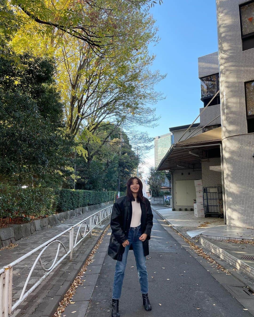 江藤百香のインスタグラム：「やっぱりデニムが👖❤️👌🏻 #ootd」