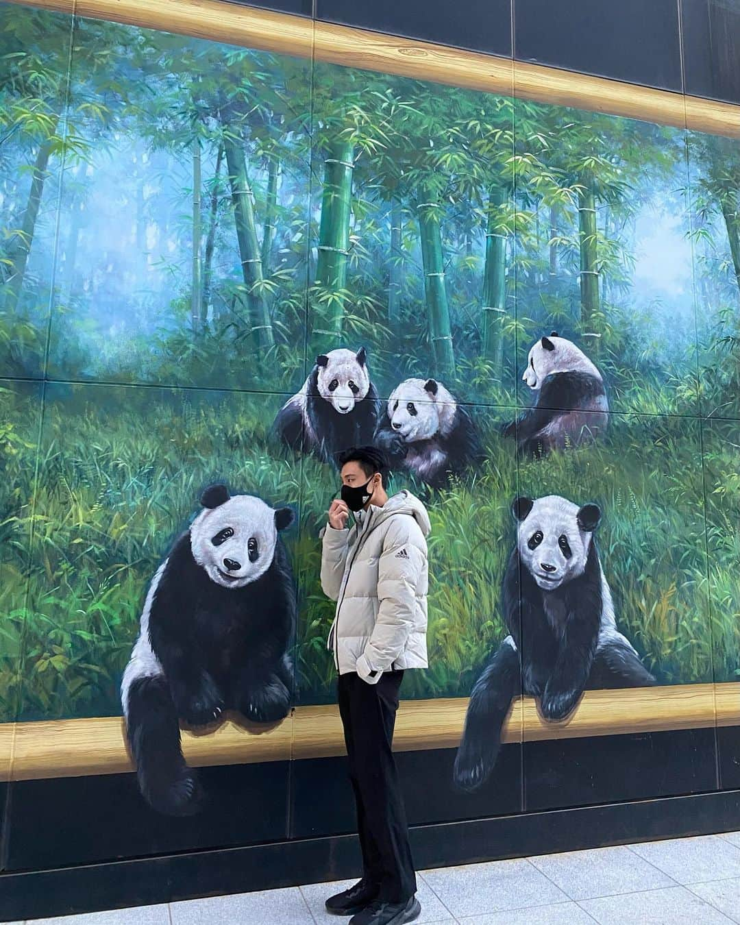 チョン・ジョンウォンのインスタグラム：「Team adidas🐼 #adidas #teamadidas」