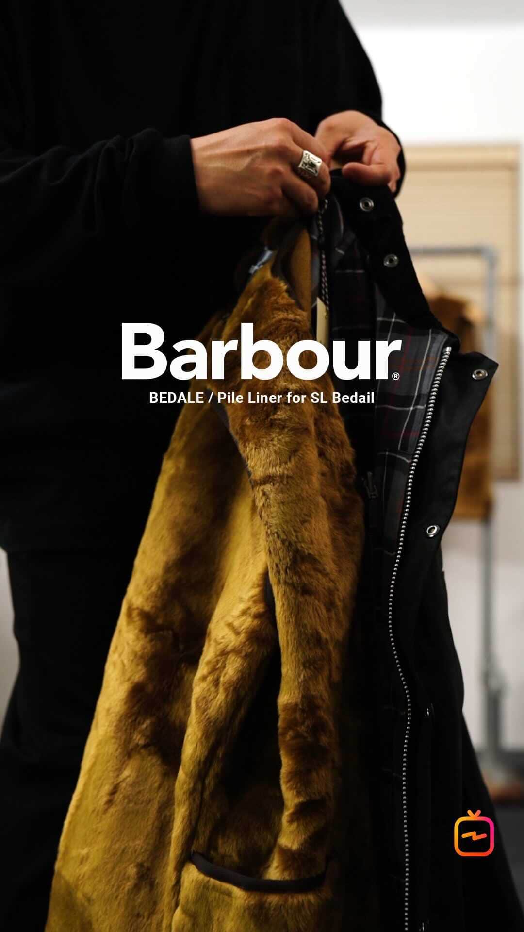 ARKnetsのインスタグラム：「・﻿ ARKnets IGTV 〜vol.37 ・﻿ ﻿ Barbour(バブアー)のBEDALEとPile Liner for SL Bedailを使ったコーディネイトをご紹介します。  １世紀余りに渡って英国紳士に愛されてきた「バーブアー」は、英国王室御用達を拝命し、堂々たる英国伝統ブランドとして今もなおその比類なき品質を保ち続けている。  《 紹介アイテム 》  OUTER : Barbour ITEM：BEDALE SL https://bit.ly/2Jqp5oo  OUTER : Barbour ITEM：BEDALE https://bit.ly/3l9mwUM  LINER : Barbour ITEM：Pile Liner for SL Bedail https://bit.ly/2KNjn0p  PARKER : WP ITEM：ROCK STEADY3 PULL PARKA https://bit.ly/3mgvhxG  BLOUSON :GOLD ITEM：MILLING C/W TWILL PADDED TRACK JACKET https://bit.ly/3mgveSw  PANTS : GOLD ITEM：MILLING C/W TWILL WIDE EASY PANTS https://bit.ly/3fnaupt  PANTS : GOLD ITEM：14oz. DENIM 5POCKET WIDE PANTS HARD WASHED https://bit.ly/3mbgV1s  INNER : GOLD ITEM：16/- COTTON PEACH BRUSHED OFF-TURTLE NECK L/S T-SHIRT https://bit.ly/3fG7wg2  SHOES :marka ITEM：DOUBLE SOLE TRAILRUNNER "OX" - nubuck - https://bit.ly/33m6D7u  << ARKnets Official Instagram >>﻿ @arknets_official﻿ ﻿ << ARKnets Official HP >>﻿ https://www.arknets.co.jp﻿/ ﻿ << Heavy Smoker’s Blog >>﻿ https://ameblo.jp/arknets/﻿  #Barbour #バブアー #BEDALE #ビデイル #コーディネイト #ARKnets #栃木 #宇都宮 #セレクトショップ #ファッション #styling #スタイリング #スタイル #fashion #20aw #2020aw」