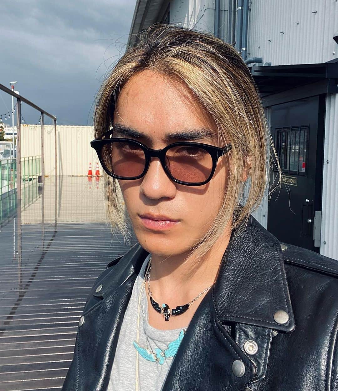 のインスタグラム：「お気に入りなんです🕶」