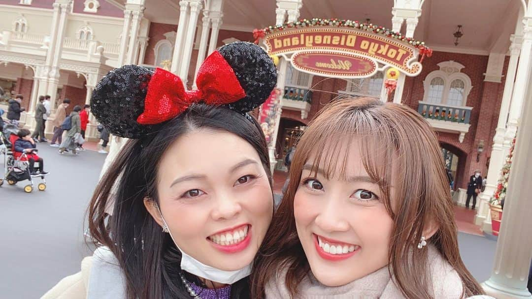 吉田有希さんのインスタグラム写真 - (吉田有希Instagram)「Disneyland🏰✨💕 #disney #tokyo #disneyland #holiday #friends #christmas」11月29日 1時02分 - yuuki329_h