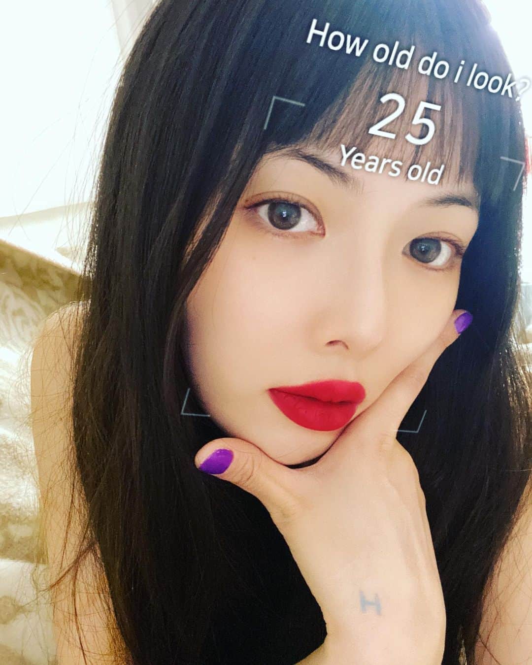 ヒョナ さんのインスタグラム写真 - (ヒョナ Instagram)「응????!!🤗💜💜💜💜💜」11月28日 19時42分 - hyunah_aa