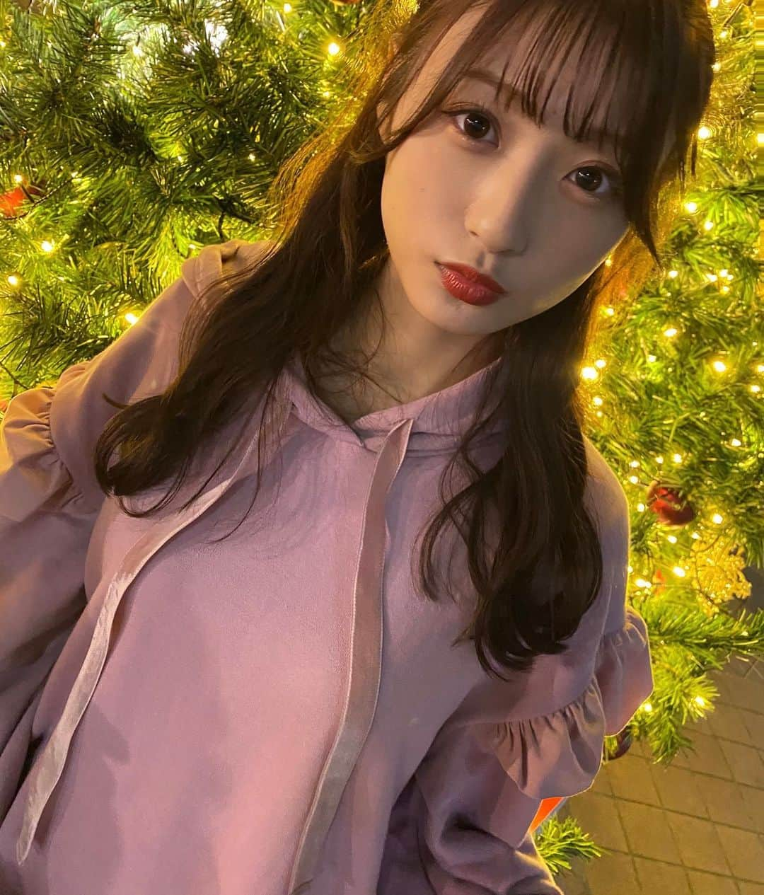 宮崎想乃のインスタグラム：「クリスマスの歌﻿ 一年中聞くくらい好き🎅🏻♡﻿ ﻿ もかカメラ☺︎﻿ ﻿ #honeymihoney」