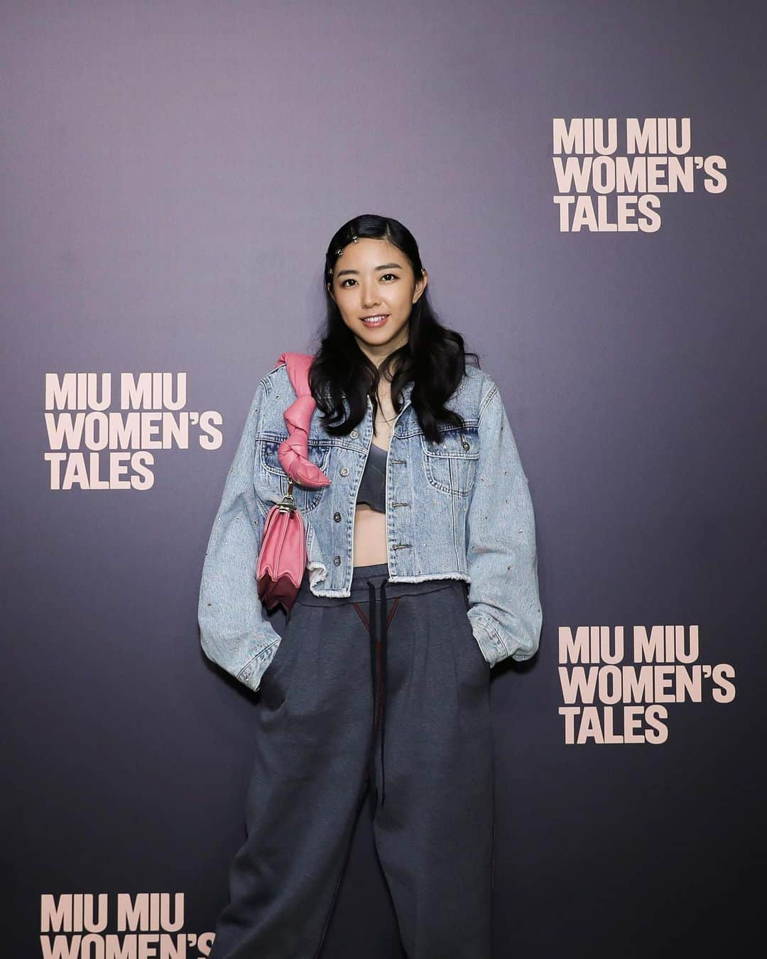 Miu Miuさんのインスタグラム写真 - (Miu MiuInstagram)「#CiciXiang, #JiayeWu, #LeafGreener, #RigelDavis, #RitaWang, #SunnieLovesFashion, #TangHe, #TeacherXu, #WuLing and #Yuyuzhangzou attend a special screening of “In My Room” and "Night Walk", the twentieth and nineteenth chapters of the #MiuMiuWomensTales series in Shanghai.  Discover both Tales at miumiu.com」11月28日 20時16分 - miumiu