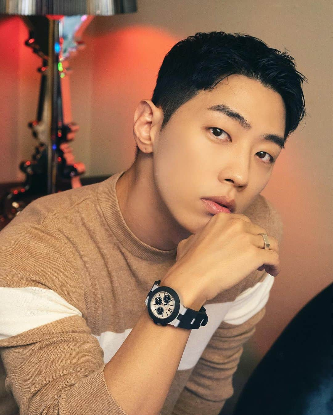 GRAYさんのインスタグラム写真 - (GRAYInstagram)「L👀K at my 𝘼𝙇𝙐𝙈𝙄𝙉𝙄𝙐𝙈 ! @bulgari #광고 #BVLGARI #BvlgariAluminium」11月28日 20時18分 - callmegray