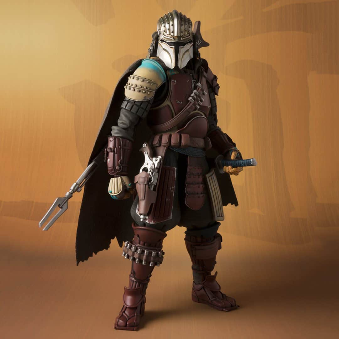 HYPEBEASTさんのインスタグラム写真 - (HYPEBEASTInstagram)「#hypeAF: Premium Bandai has put together a Meisho Movie Realization figure for title character Din Djarin from the ‘Star Wars’ series ‘The Mandalorian.’ Styled by Takayuki Takeya, the inspired representation relates the lone bounty hunter to Ronin, a masterless samurai in Japanese history. The figure stands at approximately 6.7 inches tall and boasts a feudal look accented by dry brushing and battle damage detailing. Pre-order yours now on Premium Bandai’s website for $100 USD with delivery expected for March 2021.⁠⠀ Photo: Premium Bandai」11月28日 20時40分 - hypebeast