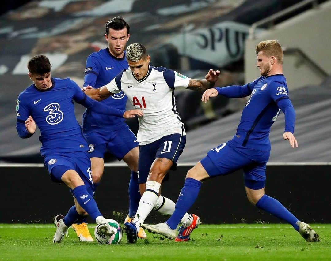 チェルシーFCさんのインスタグラム写真 - (チェルシーFCInstagram)「#CFCSpotTheDifference! 🔍 Can you see the five differences in picture two? #CHETOT #CFC #Chelsea」11月28日 20時55分 - chelseafc