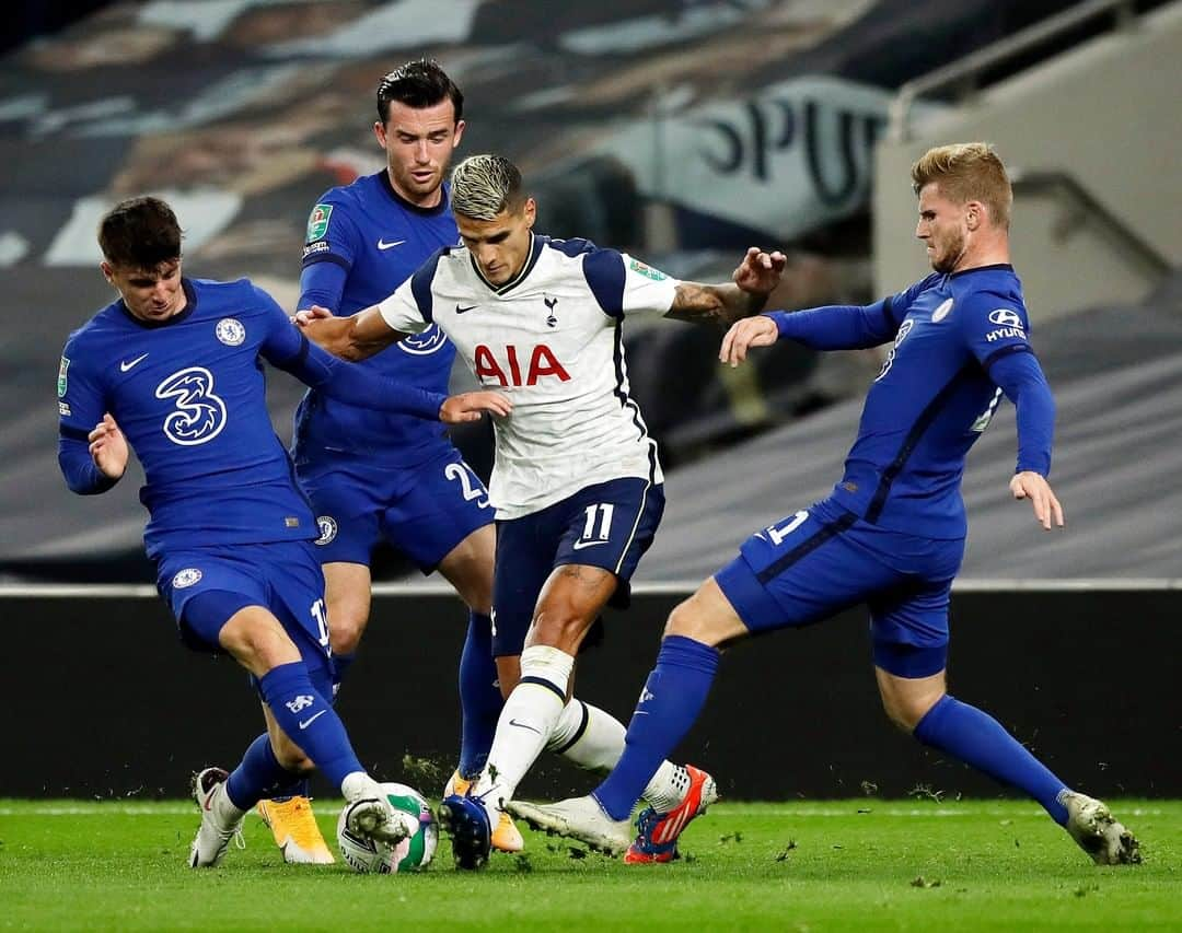 チェルシーFCさんのインスタグラム写真 - (チェルシーFCInstagram)「#CFCSpotTheDifference! 🔍 Can you see the five differences in picture two? #CHETOT #CFC #Chelsea」11月28日 20時55分 - chelseafc