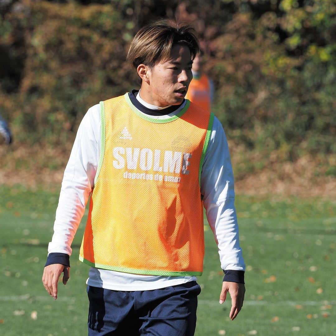 FC町田ゼルビアさんのインスタグラム写真 - (FC町田ゼルビアInstagram)「本日のトレーニングフォト(10枚)👟⚽️ スワイプしてね→📸 . 🗓11月28日(土) 1️⃣ #晴山岬 2️⃣ #下坂晃城 3️⃣ #福井光輝 4️⃣ #吉尾海夏 5️⃣ #深津康太 6️⃣ #酒井隆介 #ステファン 7️⃣ #髙江麗央 8️⃣ #李漢宰  9️⃣ #中島裕希 🔟 #小田逸稀   #FC町田ゼルビア #zelvia #Jリーグ #サッカー #スポーツ #soccer #football #jleague #町田 #svolme #上の原グラウンド #トレーニング #イケメン」11月28日 21時03分 - fcmachidazelvia