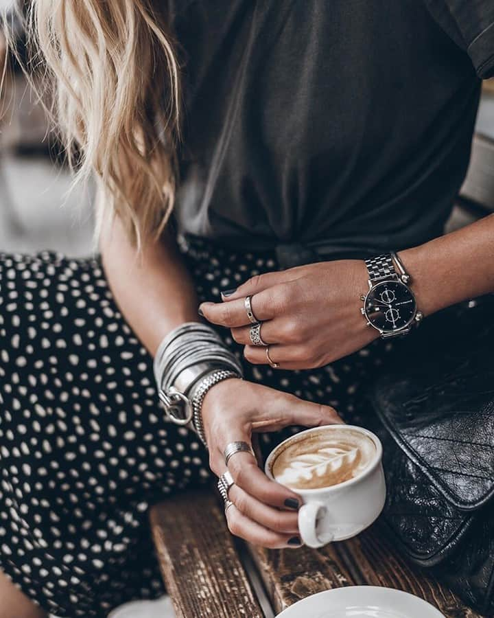 Kapten & Sonさんのインスタグラム写真 - (Kapten & SonInstagram)「'First drink the coffee, then do the things.' 💫 @mikutas wearing our watch Chrono Silver "Black Steel". #bekapten #kaptenandson⁠ .⁠ .⁠ .⁠ #watch #coffee #weekends #weekendmood #fashion #fashionlover #love #style #ootd #inspo #blackweek #blackweeksale #casual #outfitinspiration #sale #discover #fashionaddict」11月28日 21時01分 - kaptenandson