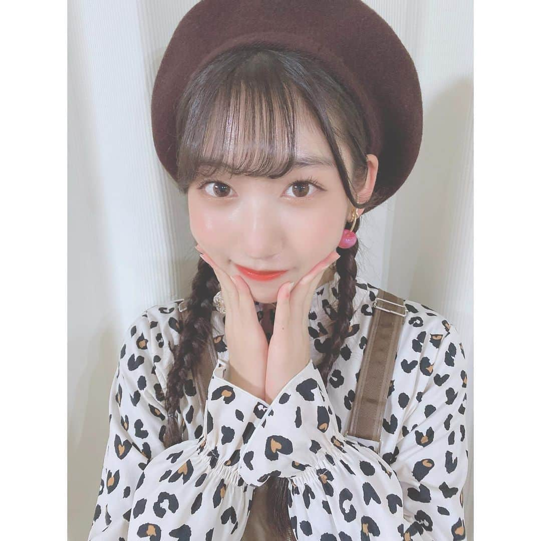 後藤陽菜乃さんのインスタグラム写真 - (後藤陽菜乃Instagram)「❤︎  🤎🤍  #秋コーデ #ヒョウ柄 #ベレー帽 #ブラウンコーデ #さくらんぼ #fashion #ootd #followｍe #idol #hkt48 #後藤陽菜乃」11月28日 21時05分 - pinachan._.0308