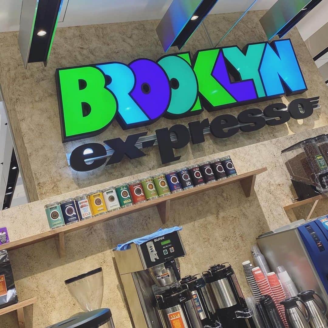 のインスタグラム：「☕️🟢🟣  #BrooklynRoastingCompany ETHIOPIAN WASHED  #BROOKLYNROASTINGCOMPANY#cafe#shinsaibashi#osaka#心斎橋PARCO#ブルックリンロースティングカンパニー#カフェ#心斎橋カフェ#心斎橋#大阪」