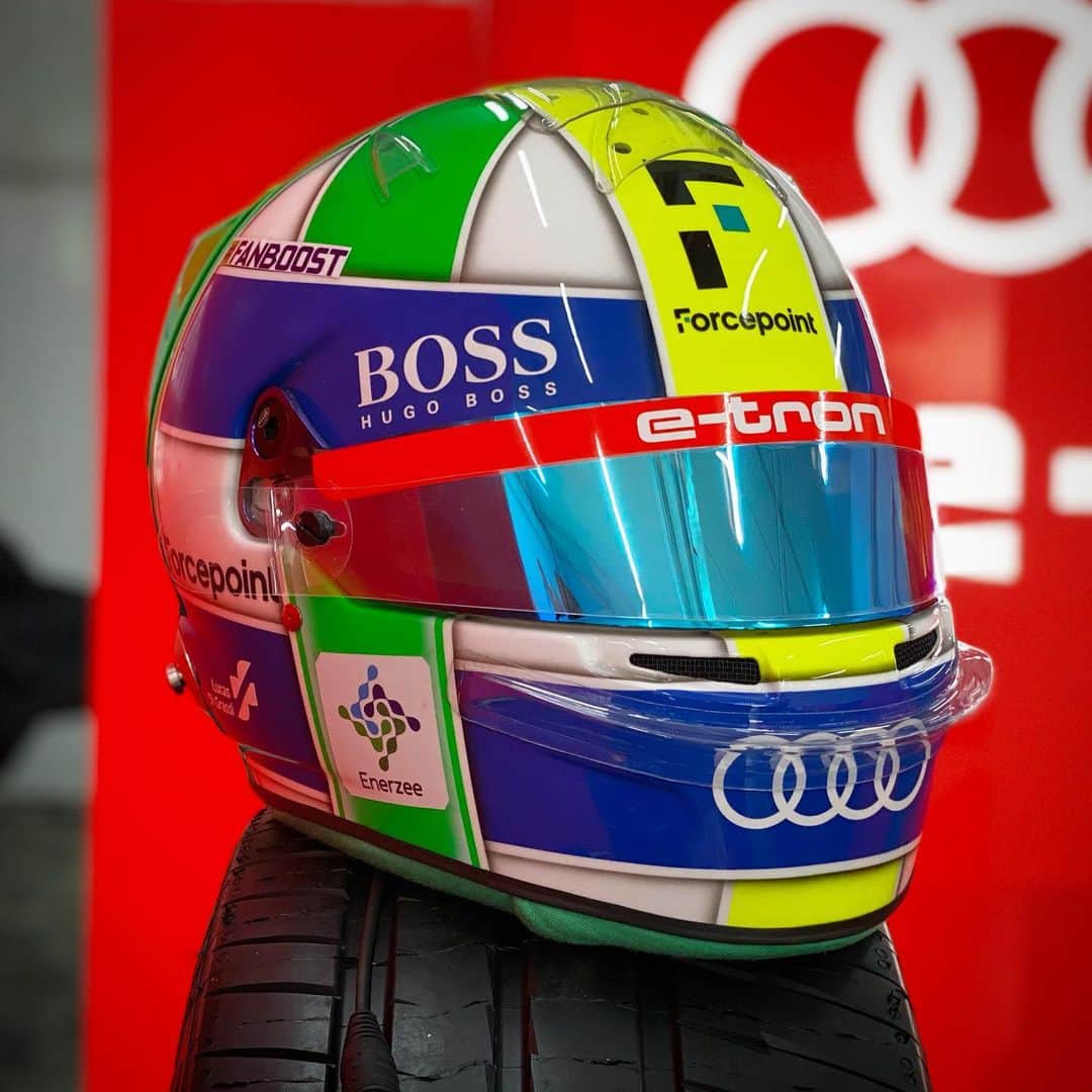 ルーカス・ディ・グラッシさんのインスタグラム写真 - (ルーカス・ディ・グラッシInstagram)「New #Bell helmet 2021 - big thanks to @AudiSport @Forcepoint @Boss & @Enerzee —- More white to match Audi’s new layout but still 100% Brazil 🇧🇷 colors」11月28日 21時10分 - lucasdigrassi