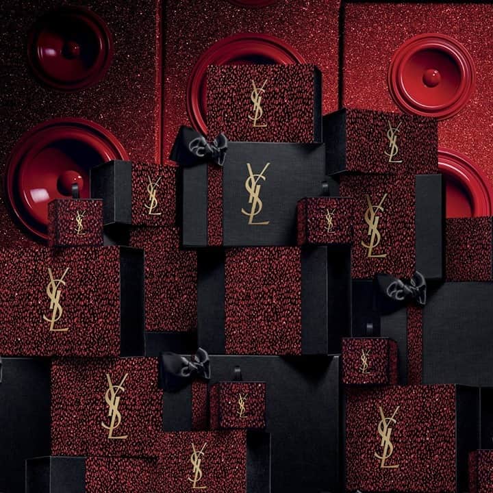 Yves Saint Laurent Beautyさんのインスタグラム写真 - (Yves Saint Laurent BeautyInstagram)「Party like it's 2020... Go all out this year, and gift wildly...  It's well deserved. #yslbeauty #xmascollection #giftwildly」11月28日 21時59分 - yslbeauty