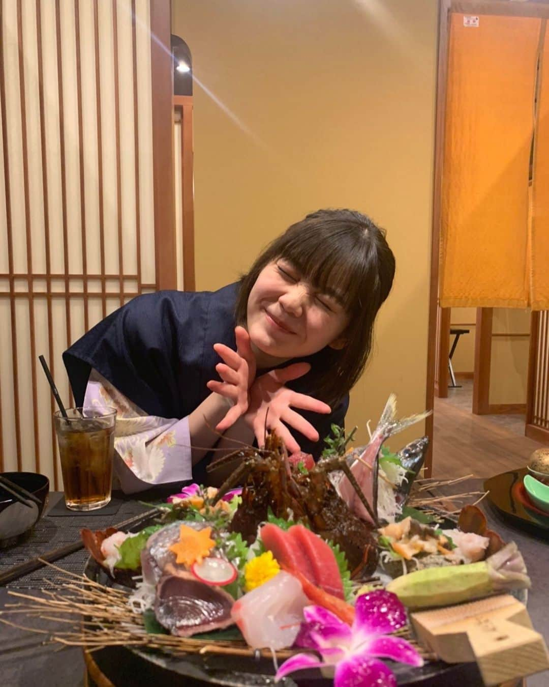 平塚日菜さんのインスタグラム写真 - (平塚日菜Instagram)「.  .  .  幸せそうな一枚がありました🐟🦐🌼」11月28日 22時04分 - hiratsukahina