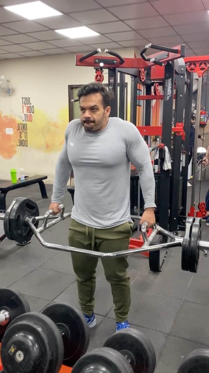 Gaurav Tanejaのインスタグラム：「If you don’t get time... you make time.. #Motivation #flyingbeast」