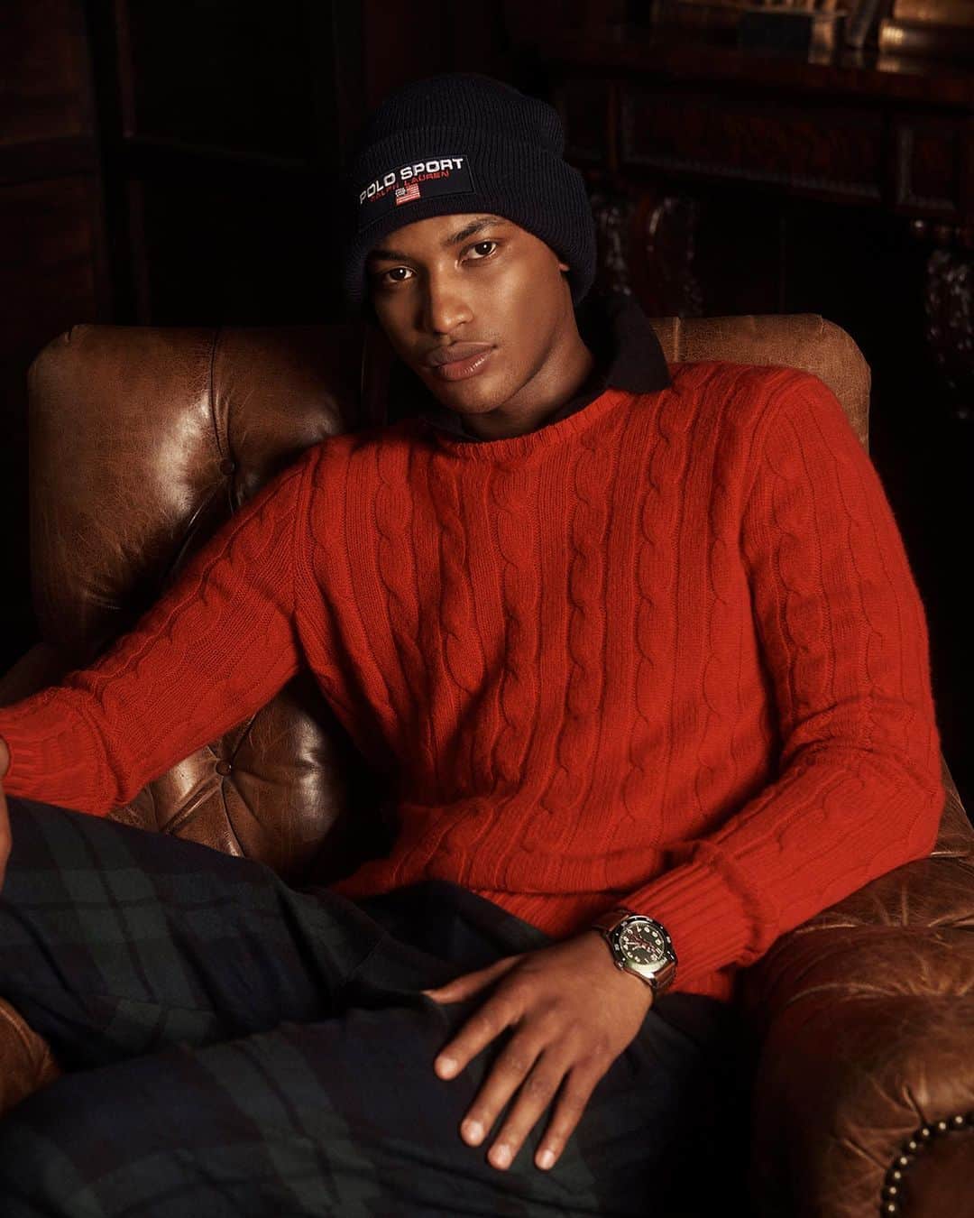 Polo Ralph Laurenさんのインスタグラム写真 - (Polo Ralph LaurenInstagram)「Elegant style for every occasion.   Embrace the warmth of the holiday season with our #PoloRalphLauren Cable-Knit Wool-Cashmere Sweater.   Discover more #RLGifts from our latest collection via the link in bio.」11月28日 23時10分 - poloralphlauren