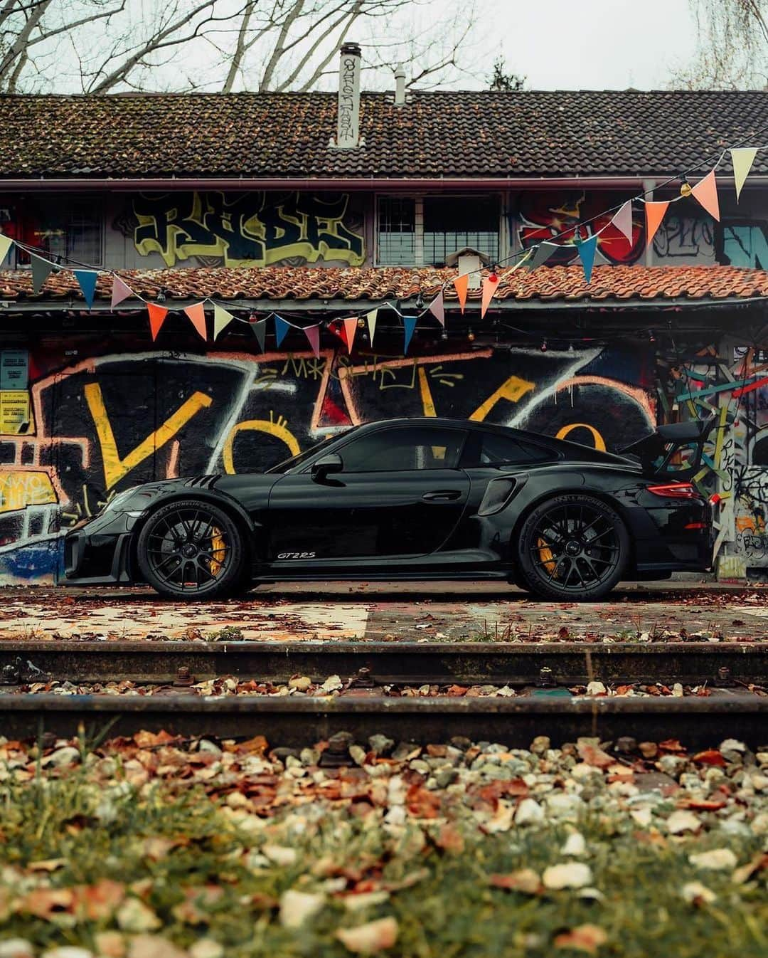 CARLiFESTYLEさんのインスタグラム写真 - (CARLiFESTYLEInstagram)「Which one would you take home? 1. McLaren 765LT 2. Porsche GT2 RS 3. Lamborghini Huracan Perfromante 4. Mercedes AMG GT R Pro Photo by @blekoshots #carlifestyle」11月28日 23時13分 - carlifestyle