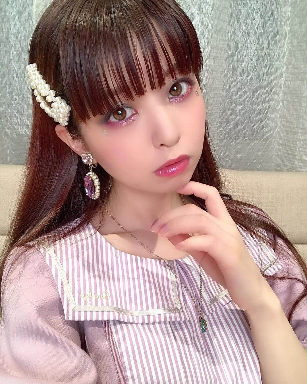 春奈るなのインスタグラム：「オクタヴィネル概念メイクをやってみたよ〜💜💜💜✨✨  https://www.youtube.com/lunagachi  #ツイステッドワンダーランド  #ツイステ  #オクタヴィネル  #twistedwonderland  #octavinelle」